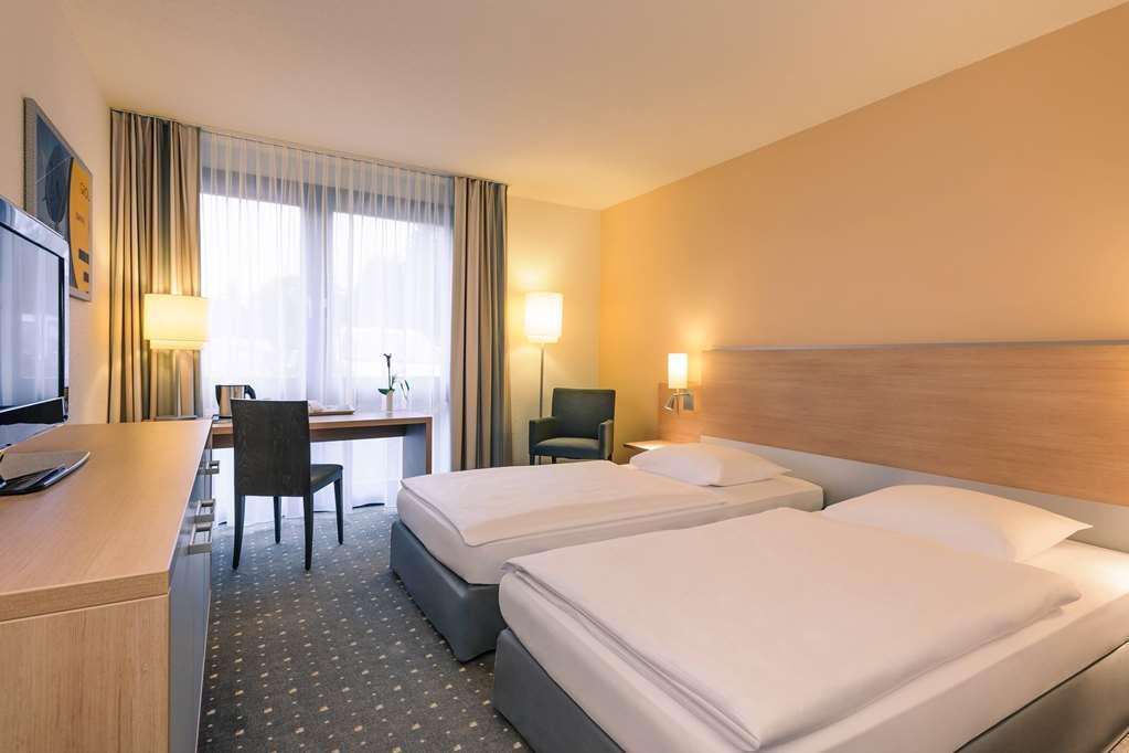 Vienna House Easy By Wyndham Frankfurt Airport Hotel Kelsterbach Bilik gambar