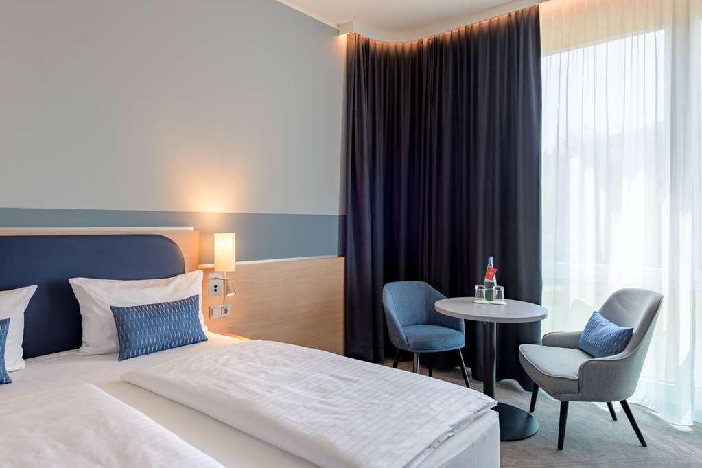 Vienna House Easy By Wyndham Frankfurt Airport Hotel Kelsterbach Bilik gambar