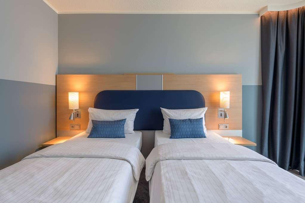 Vienna House Easy By Wyndham Frankfurt Airport Hotel Kelsterbach Bilik gambar