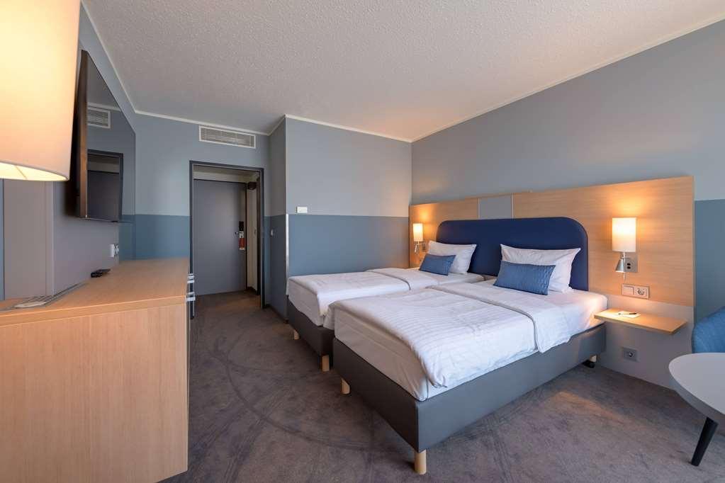 Vienna House Easy By Wyndham Frankfurt Airport Hotel Kelsterbach Bilik gambar