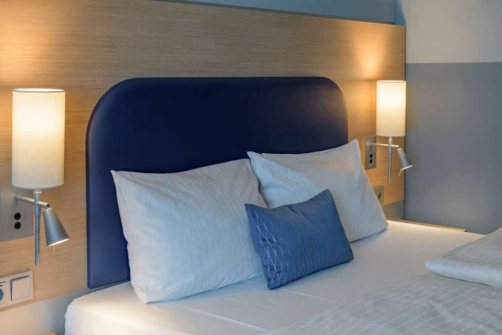 Vienna House Easy By Wyndham Frankfurt Airport Hotel Kelsterbach Bilik gambar