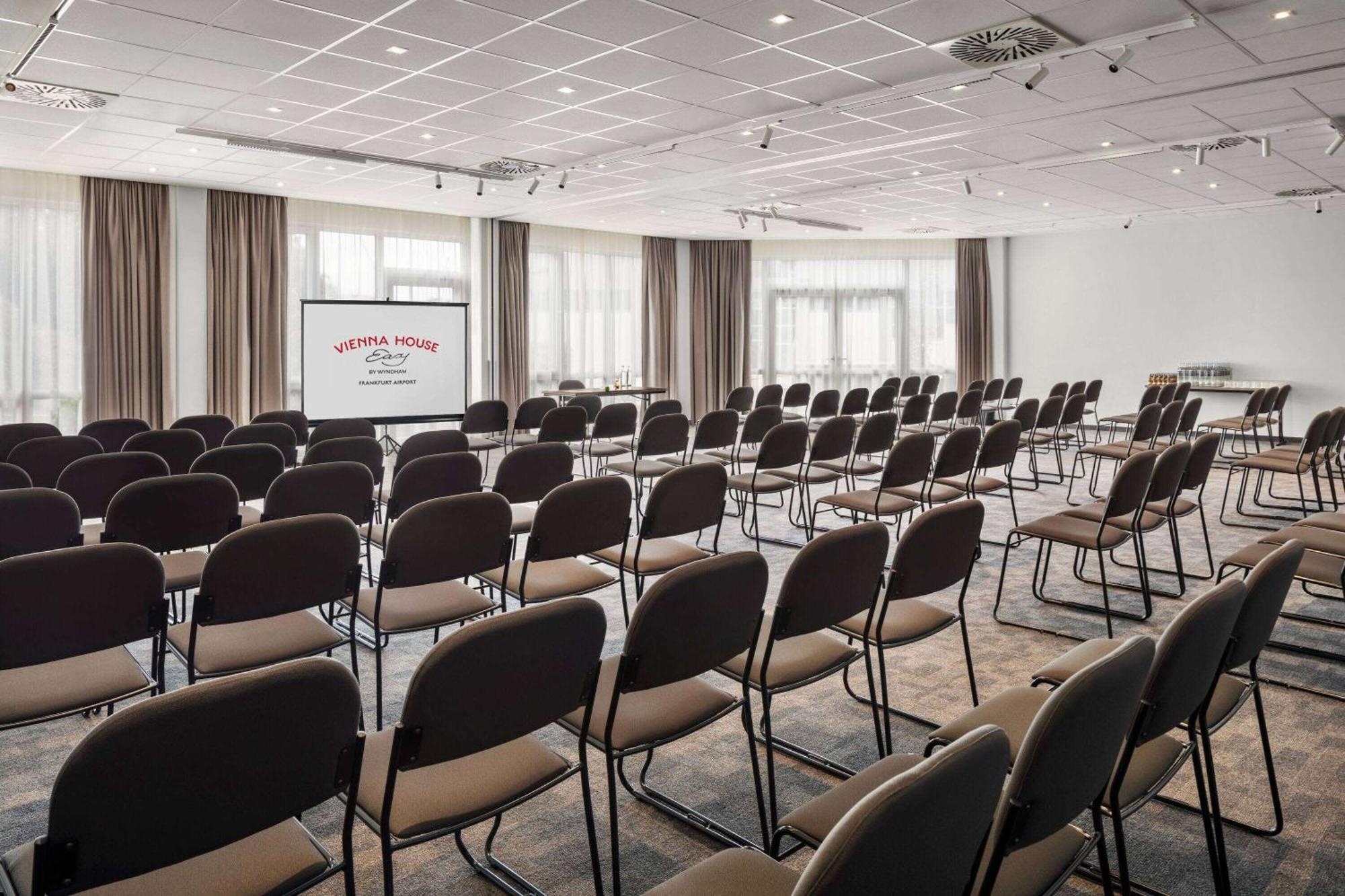 Vienna House Easy By Wyndham Frankfurt Airport Hotel Kelsterbach Luaran gambar
