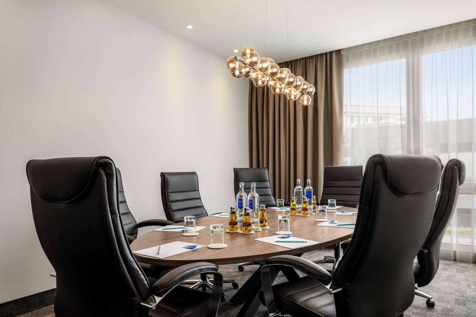 Vienna House Easy By Wyndham Frankfurt Airport Hotel Kelsterbach Luaran gambar